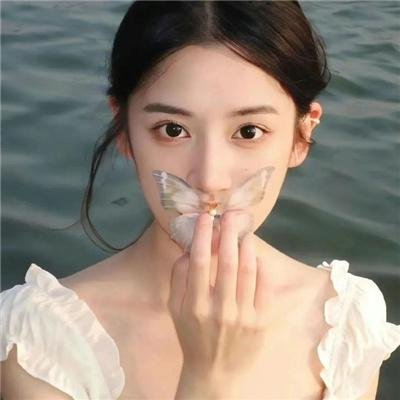 为何是吴秀在